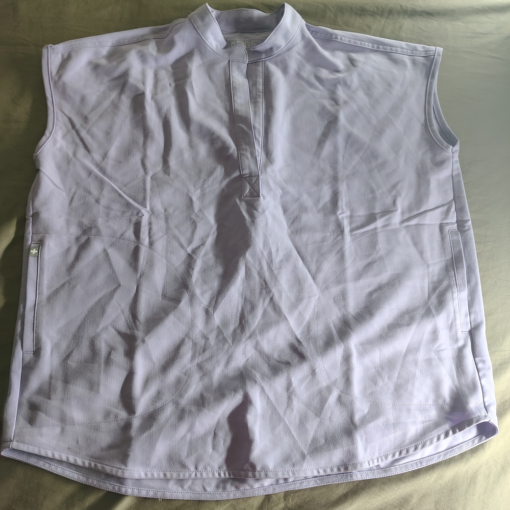 Woman's Fig Scrub Sleeveless Set - Light Purple XS And S